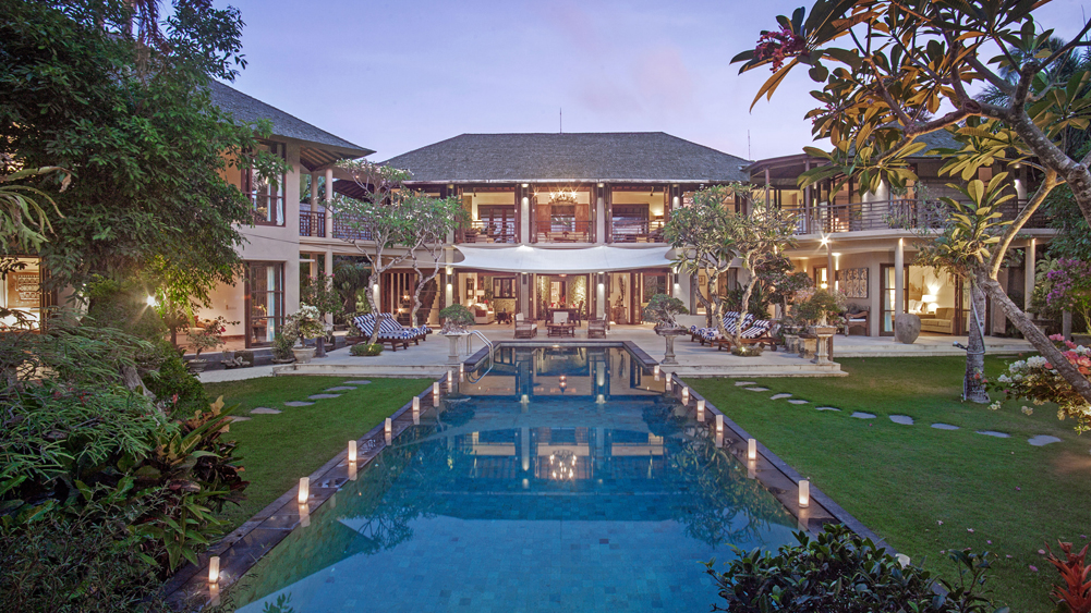 Villa Avalon Main House - View across pool to villa